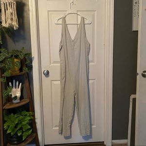 Universal Thread cropped jumpsuit size L